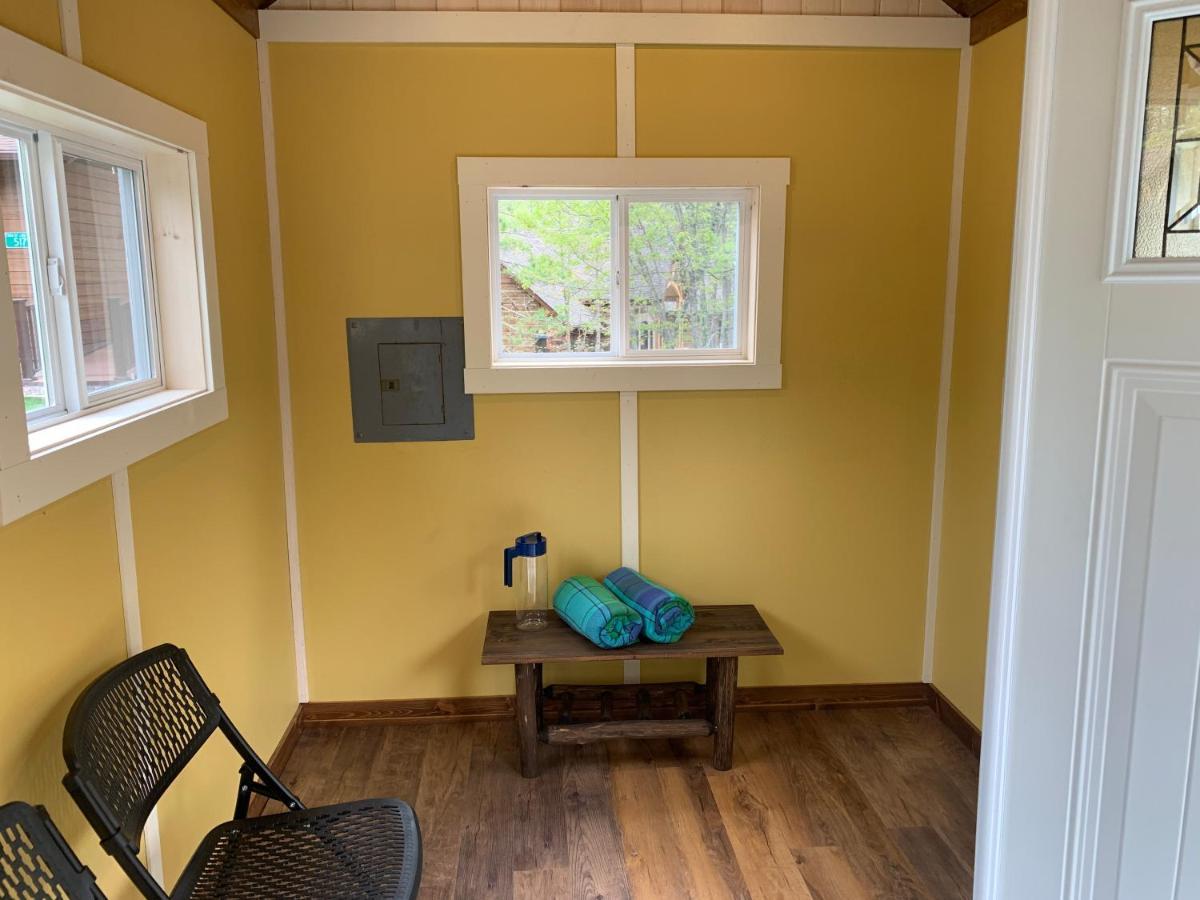 Deerwood Resort - Whippoorwill Cabin Land O'Lakes エクステリア 写真