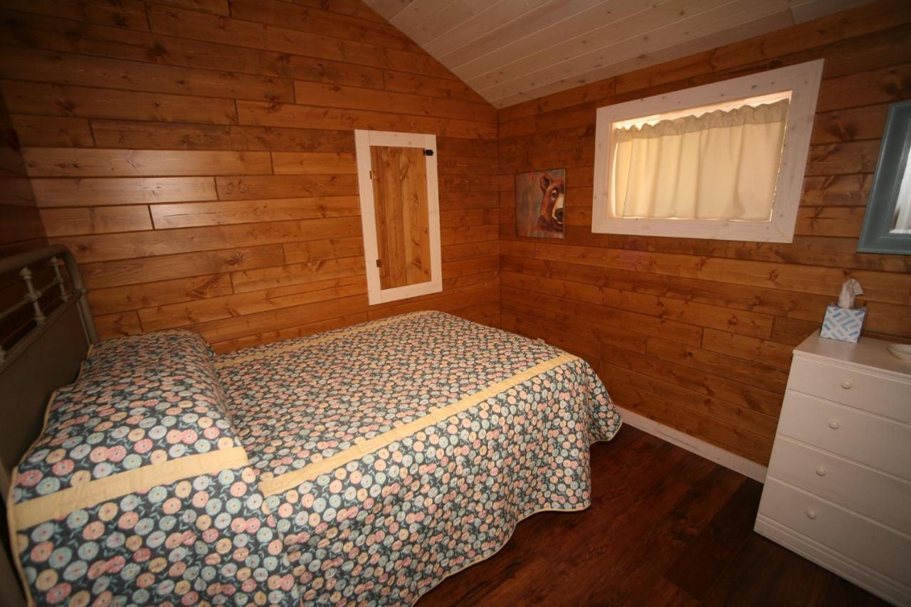 Deerwood Resort - Whippoorwill Cabin Land O'Lakes エクステリア 写真